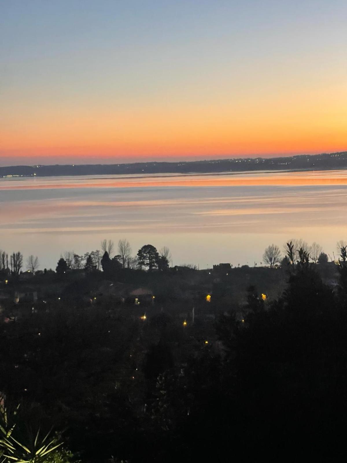 Sguardo Sul Lago Тревиньяно-Романо Экстерьер фото